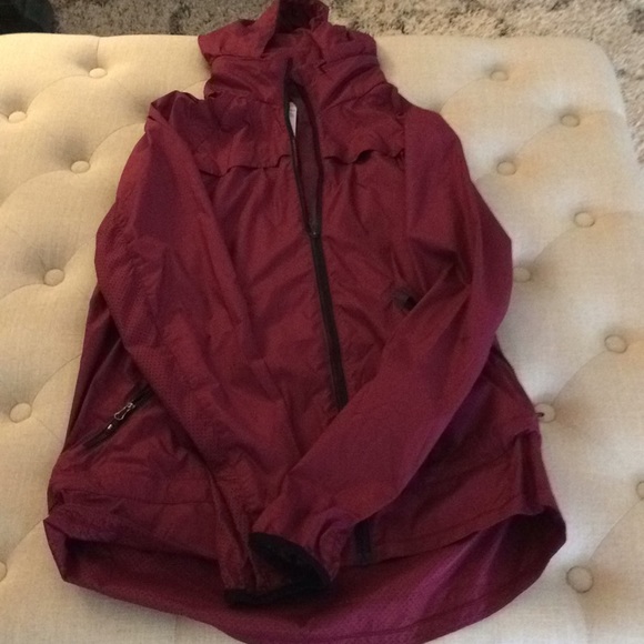 lululemon athletica Burgundy Jacket - Picture 1 of 4